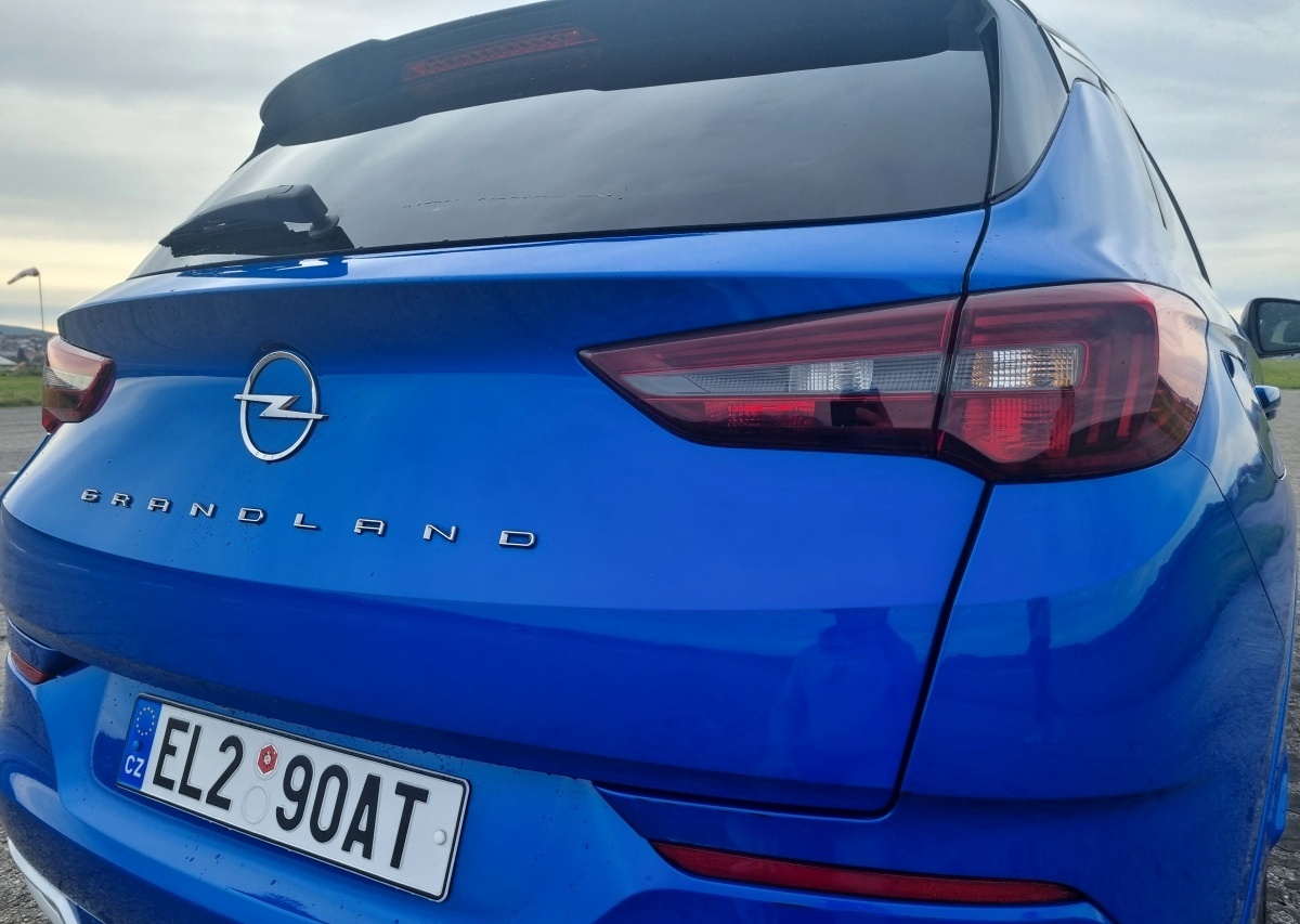 opel-grandland-2023-10