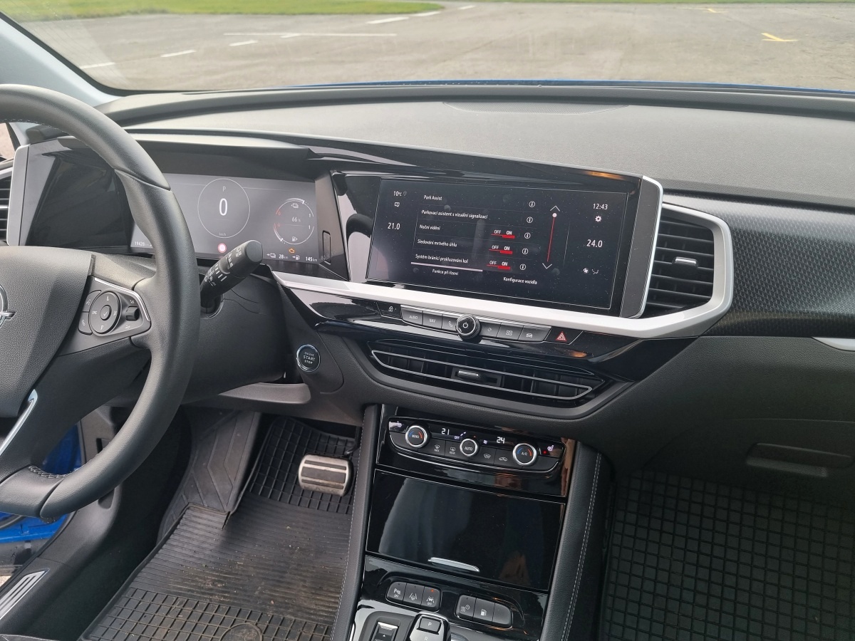 opel-grandland-2023-22