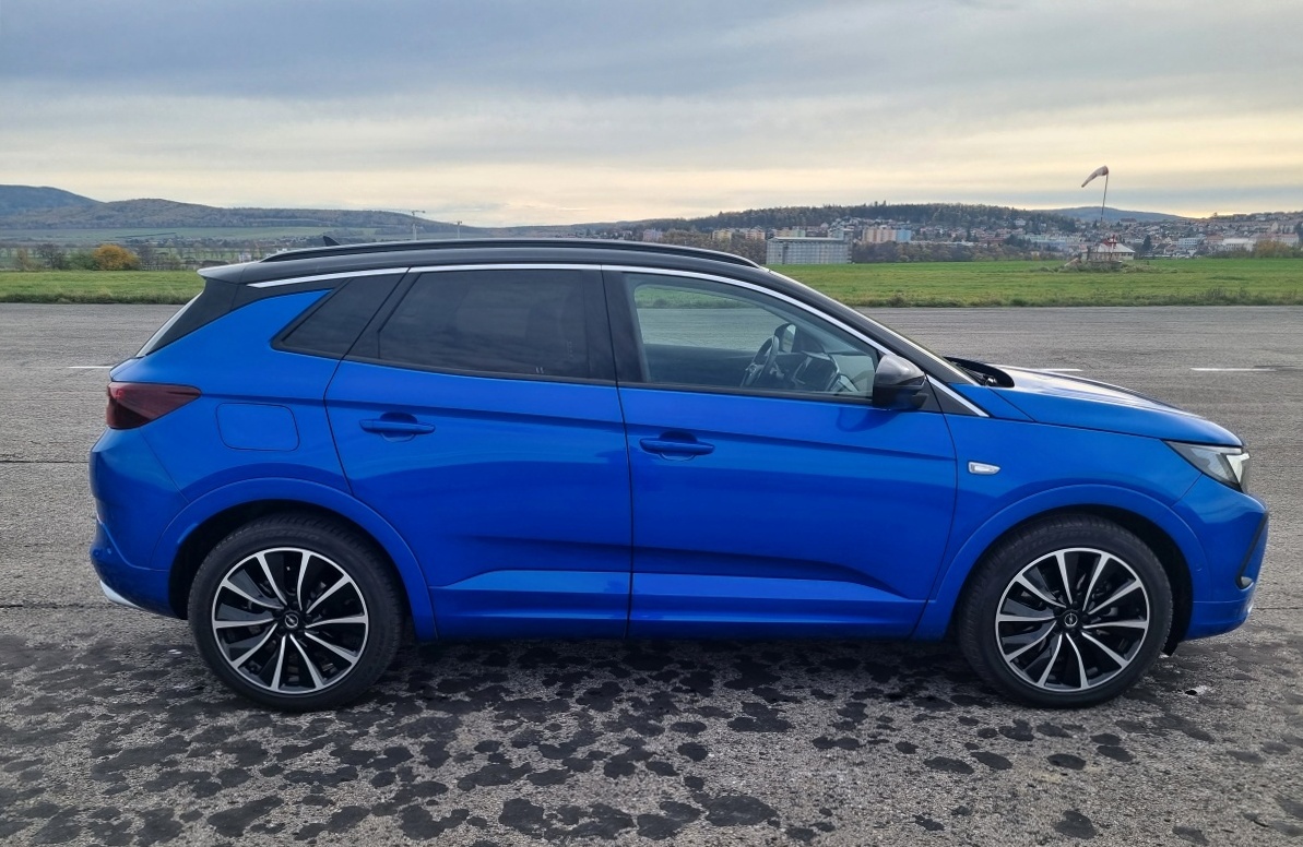 opel-grandland-2023-7