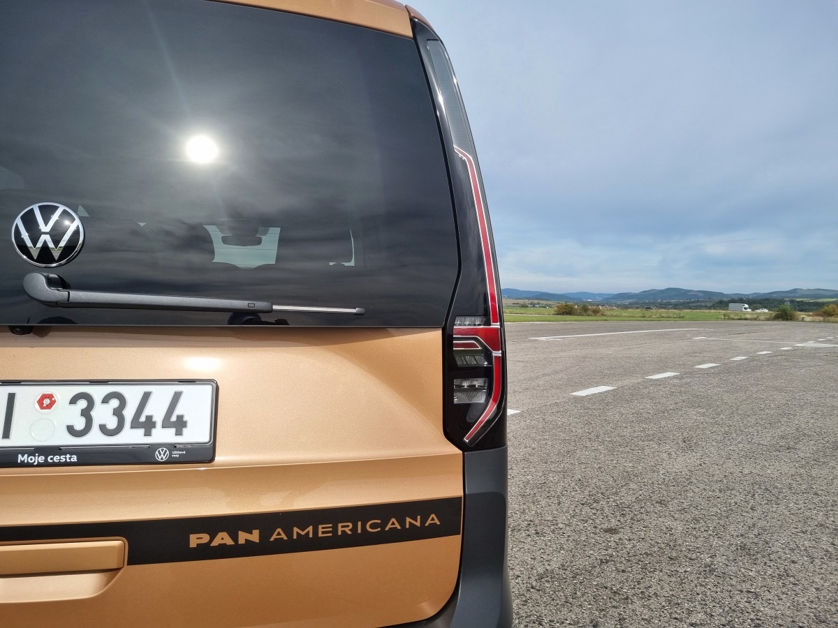volkswagen-caddy-2-0-tdi-panamericana-26