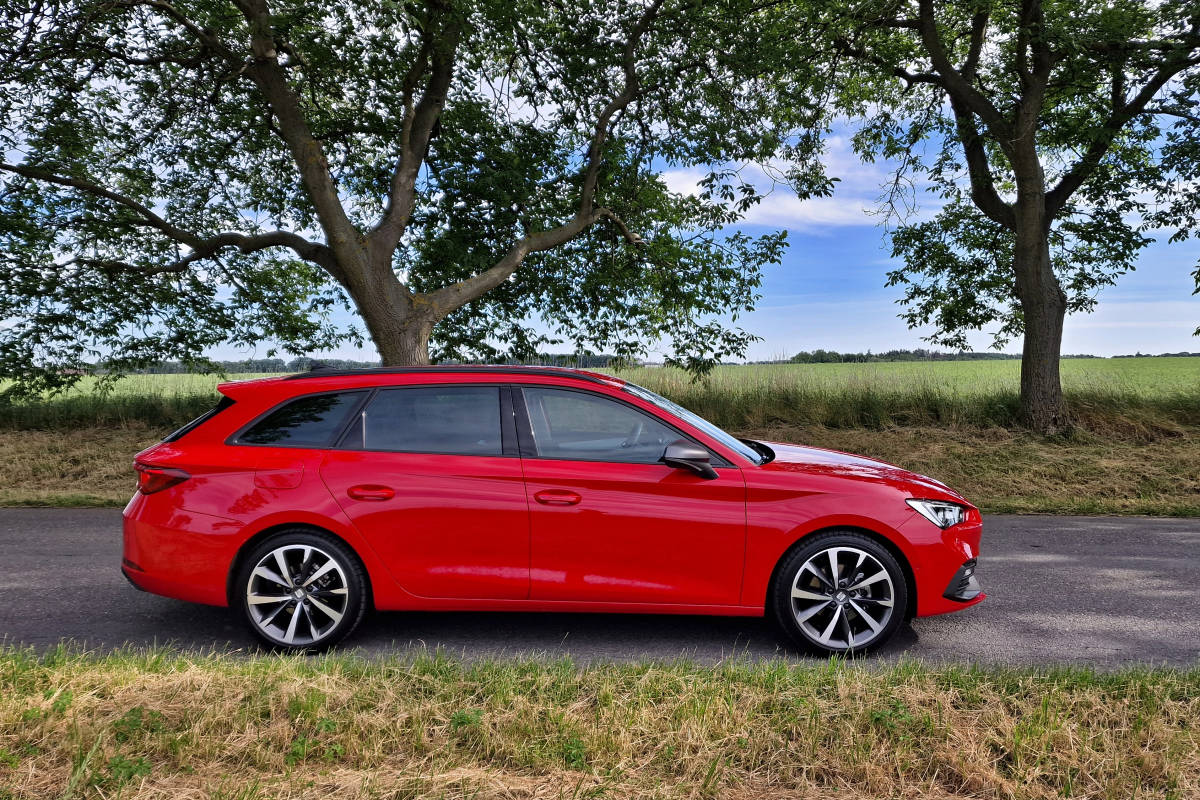 seat-leon-2023-7