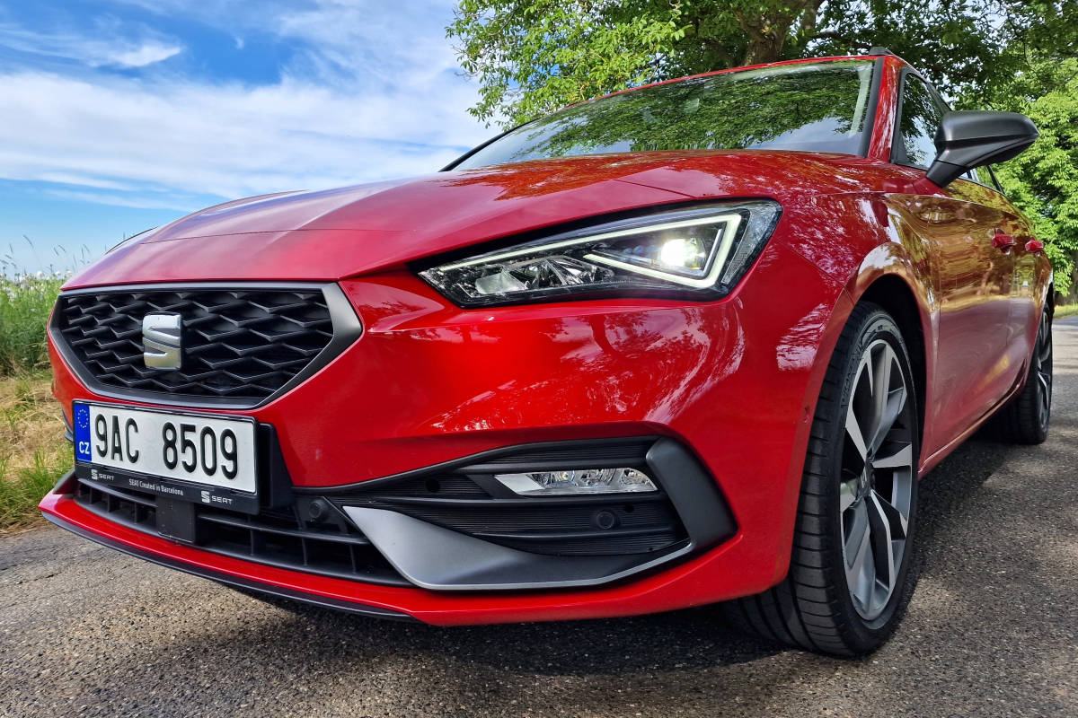 seat-leon-2023-9