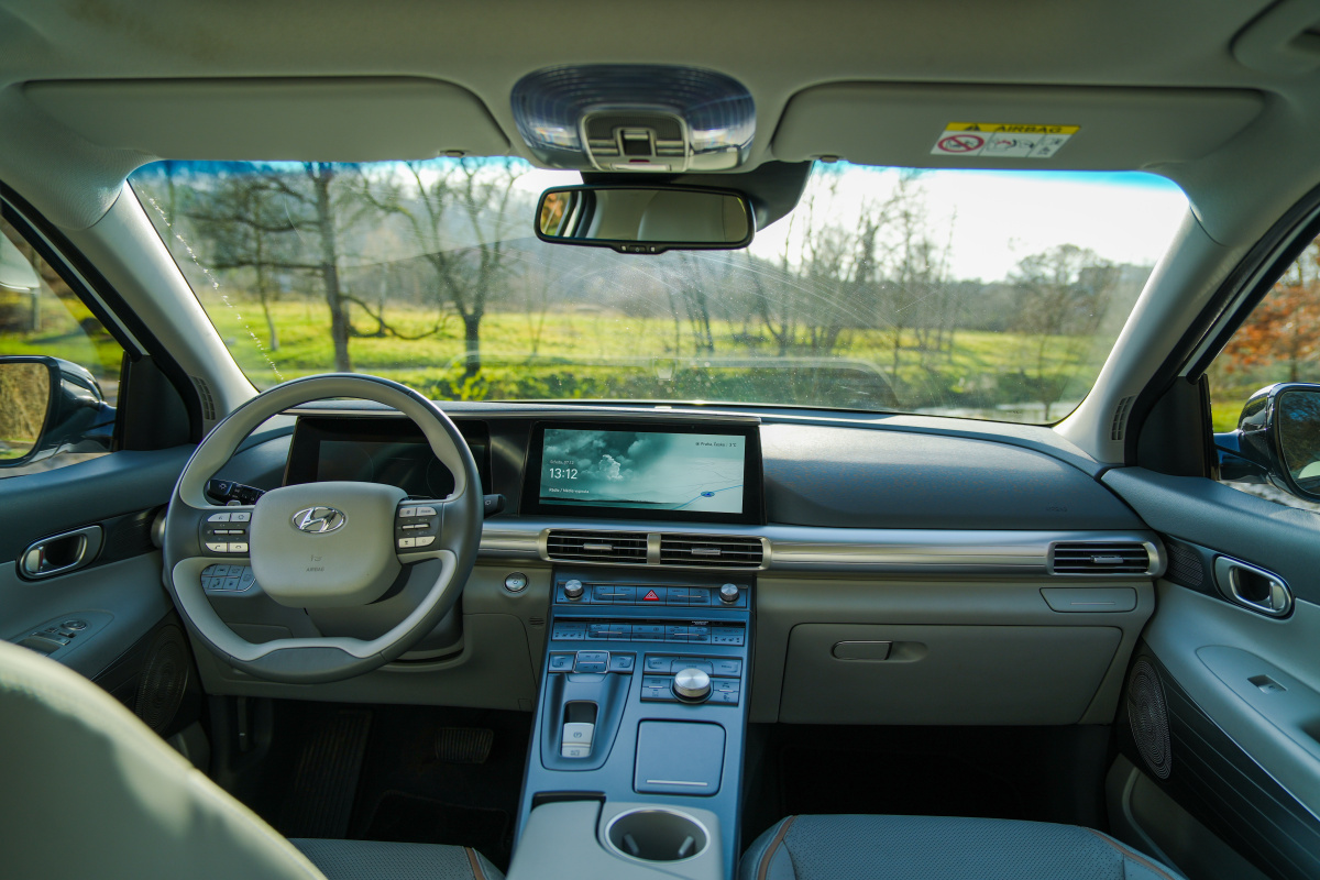 hyundai-nexo-2023-17
