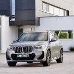 p90479765_highres_bmw-ix1-xdrive30-09