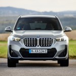 p90479768_highres_bmw-ix1-xdrive30-09