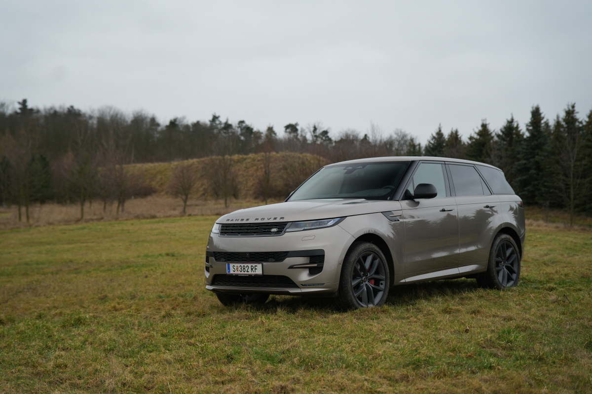 range-rover-sport-2023-13