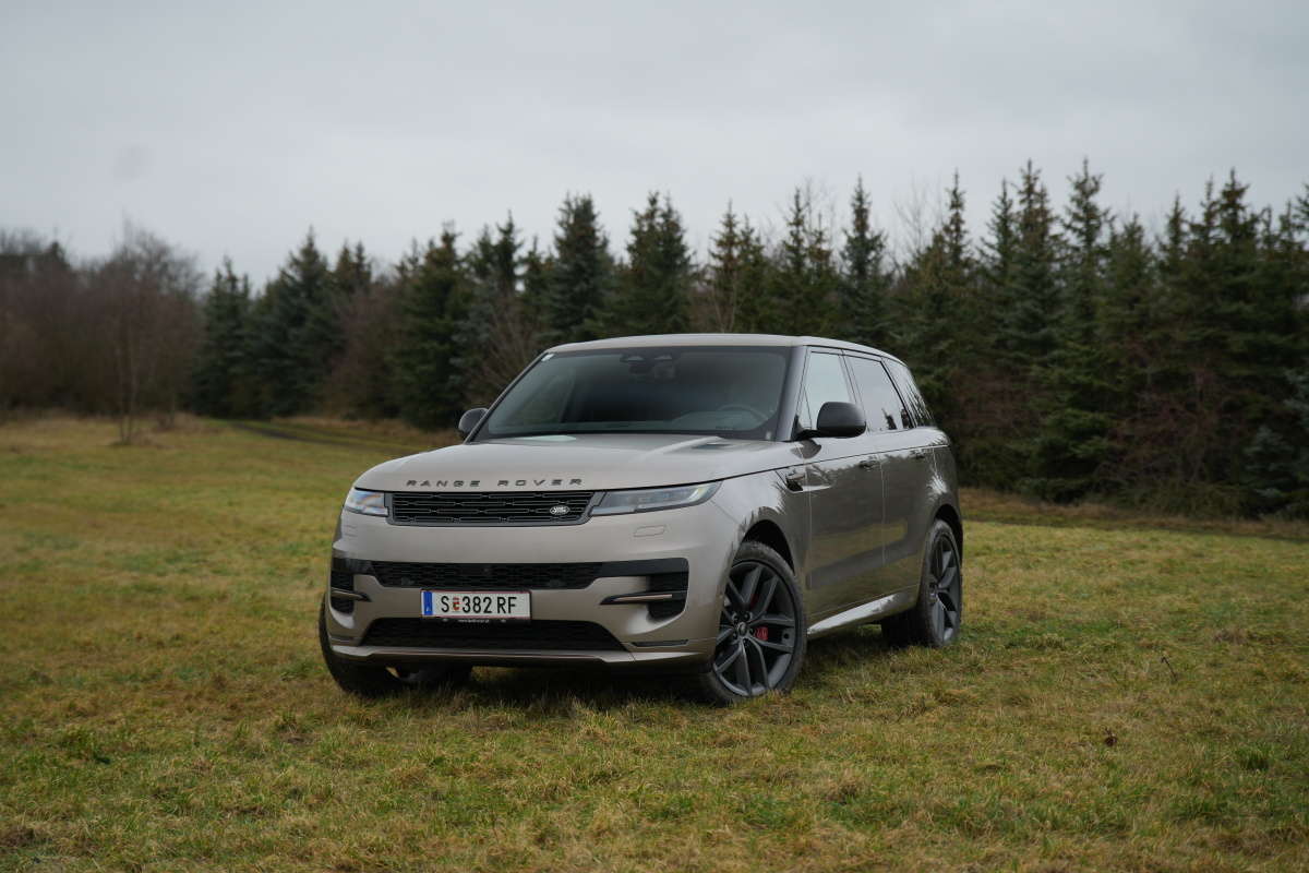 range-rover-sport-2023-15