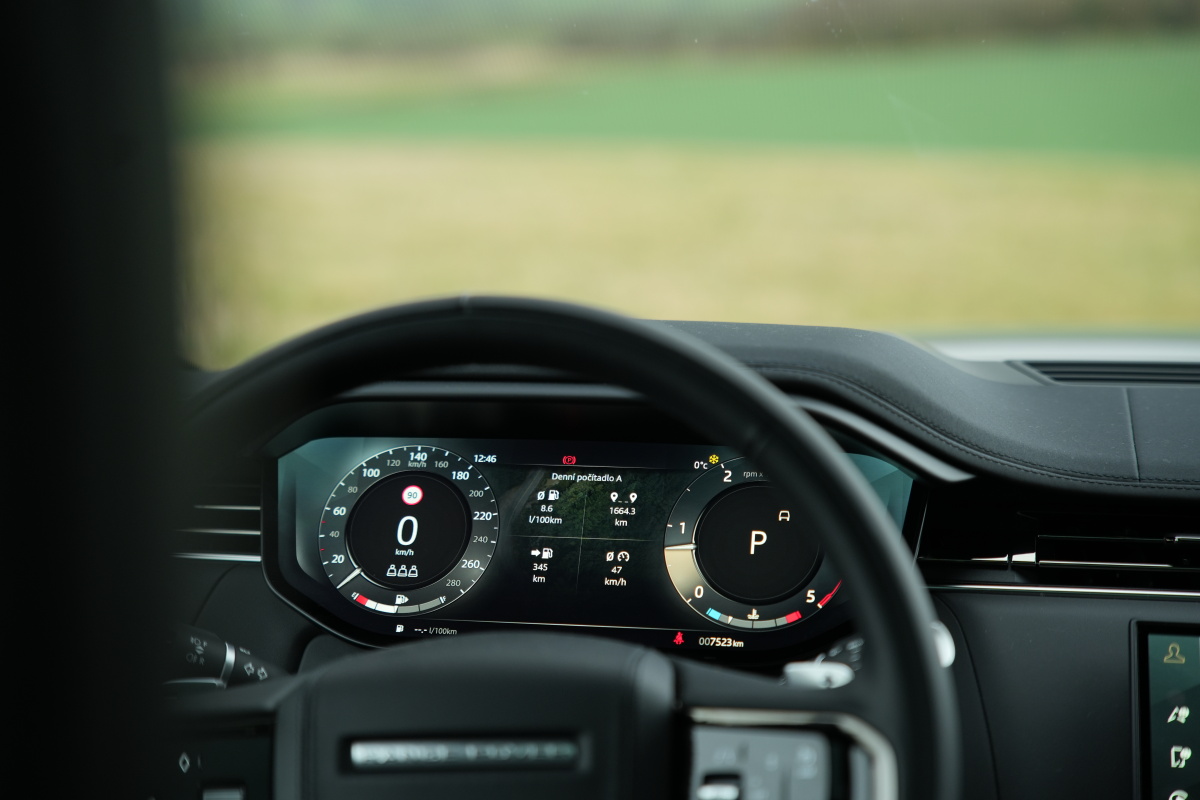 range-rover-sport-2023-24