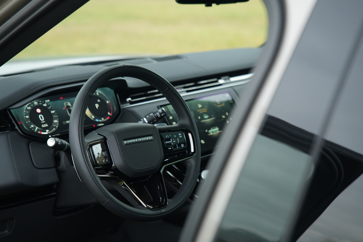range-rover-sport-2023-31