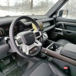 land-rover-defender-130-2023-21