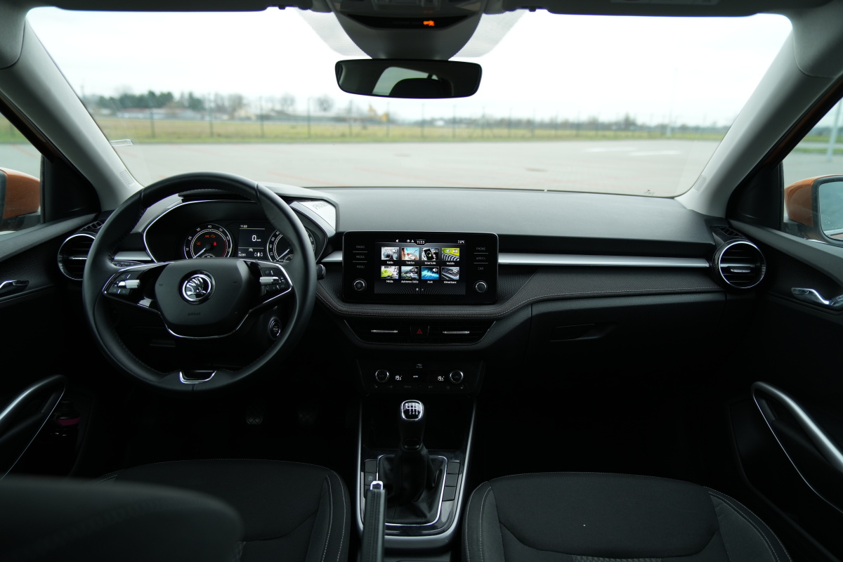 skoda-fabia-2023-18