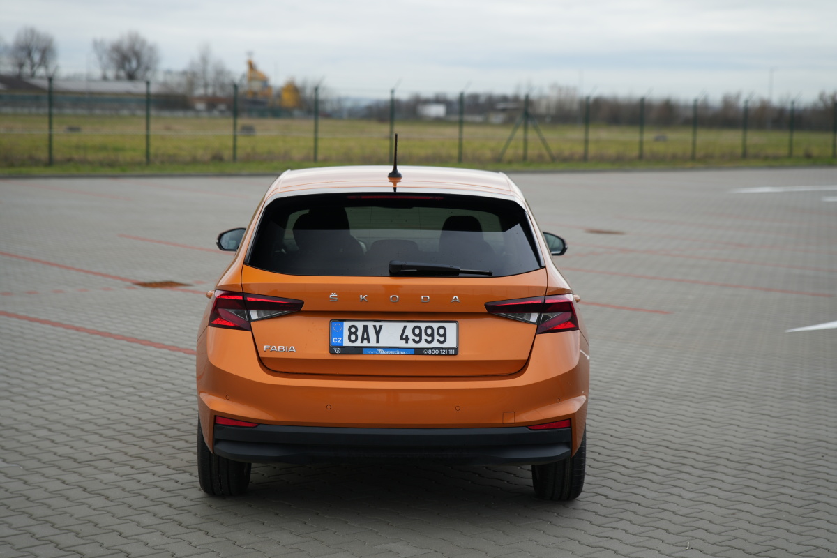 skoda-fabia-2023-8