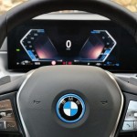 bmw-330e-2023-15