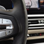 bmw-330e-2023-21