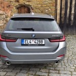 bmw-330e-2023-31