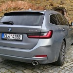 bmw-330e-2023-33