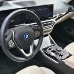 bmw-330e-2023-41