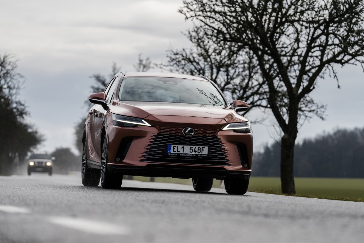 jk_20230309_lexus_rx_chmcely_0008