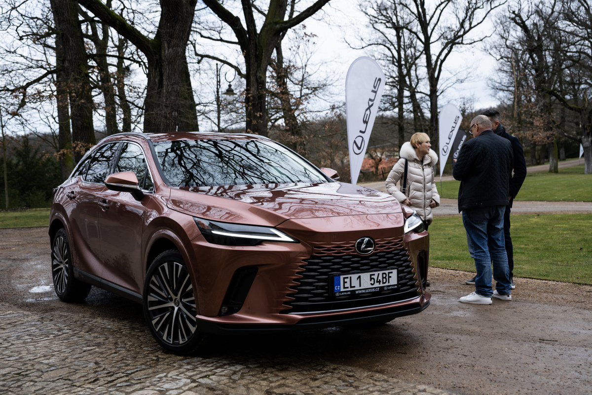 jk_20230309_lexus_rx_chmcely_0019