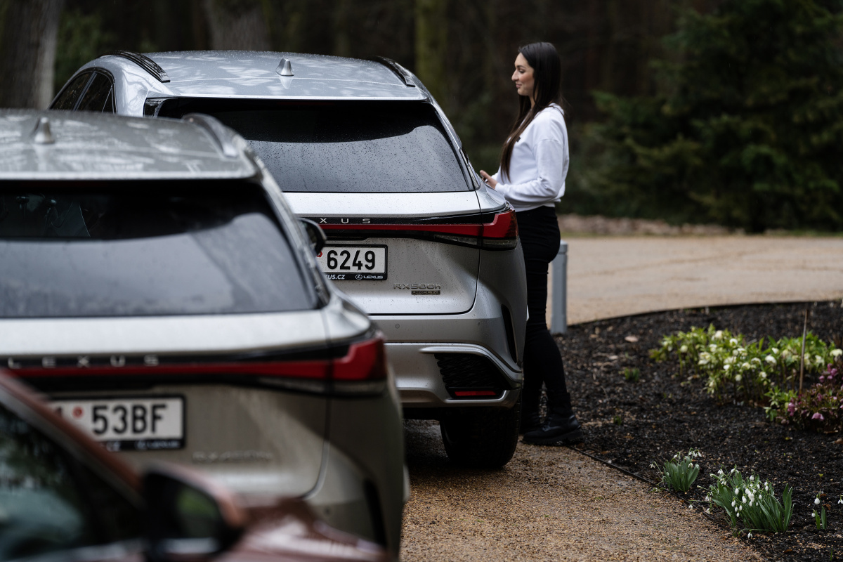 jk_20230309_lexus_rx_chmcely_0026