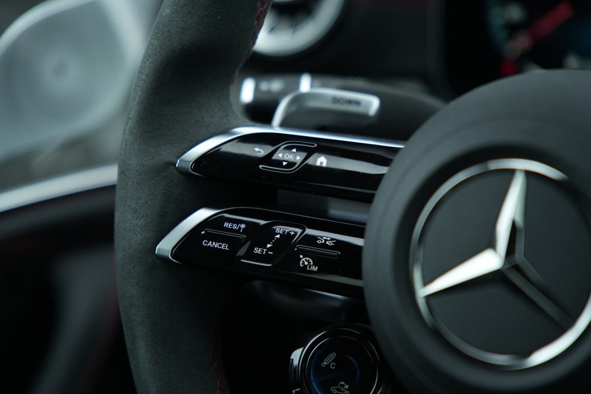 mercedes-amg-cls-25