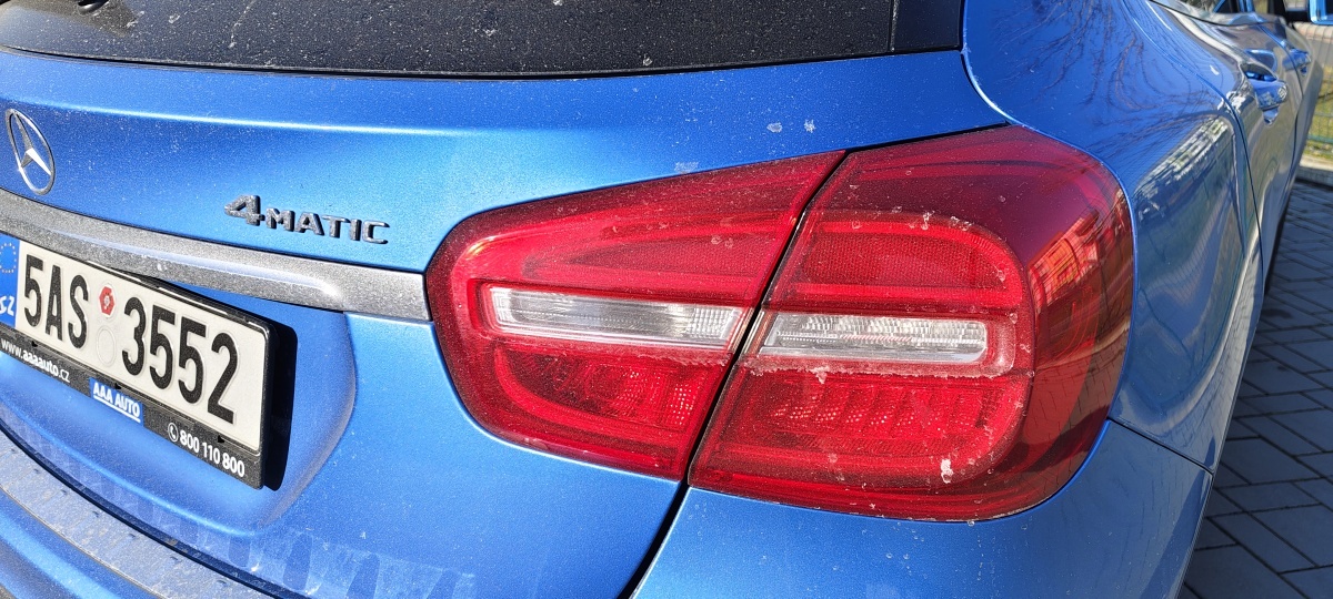 mercedes-benz-gla-37