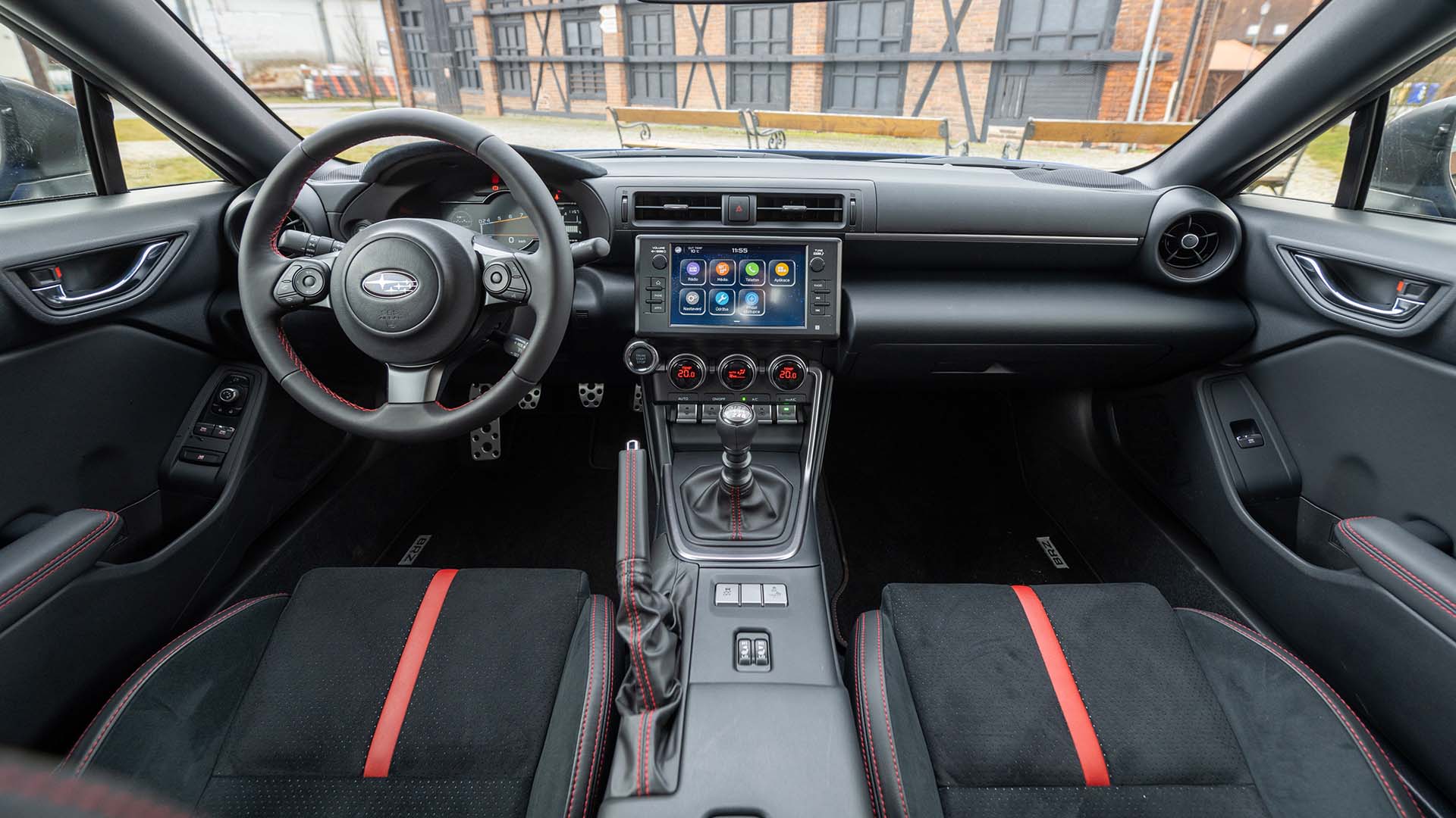 subaru-brz-2023-12