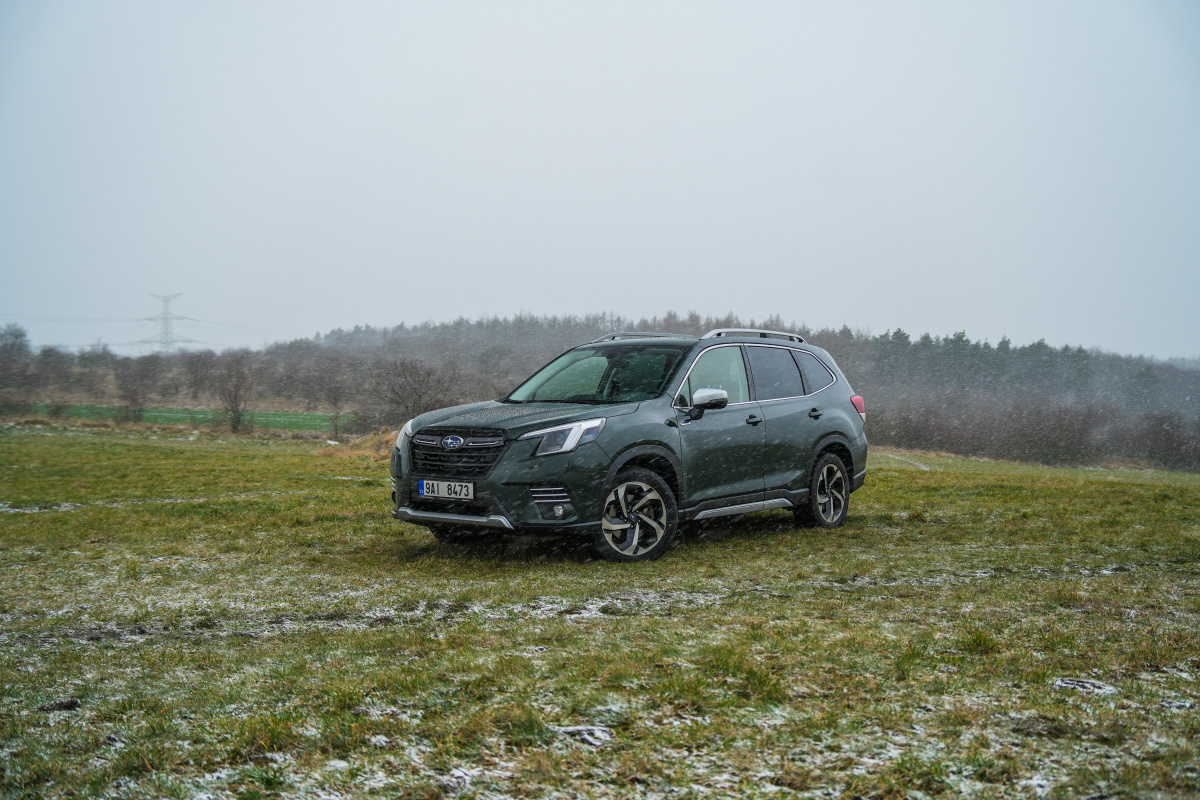 subaru-forester-2023-2