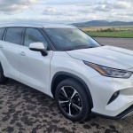 toyota-highlander-2023-10