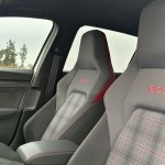 vw-golf-gti-2023-21