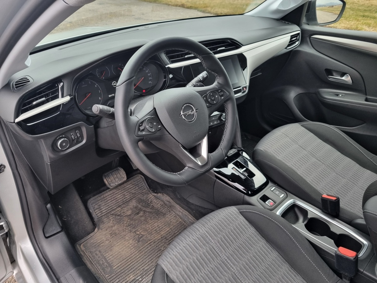 opel-corsa-2023-18