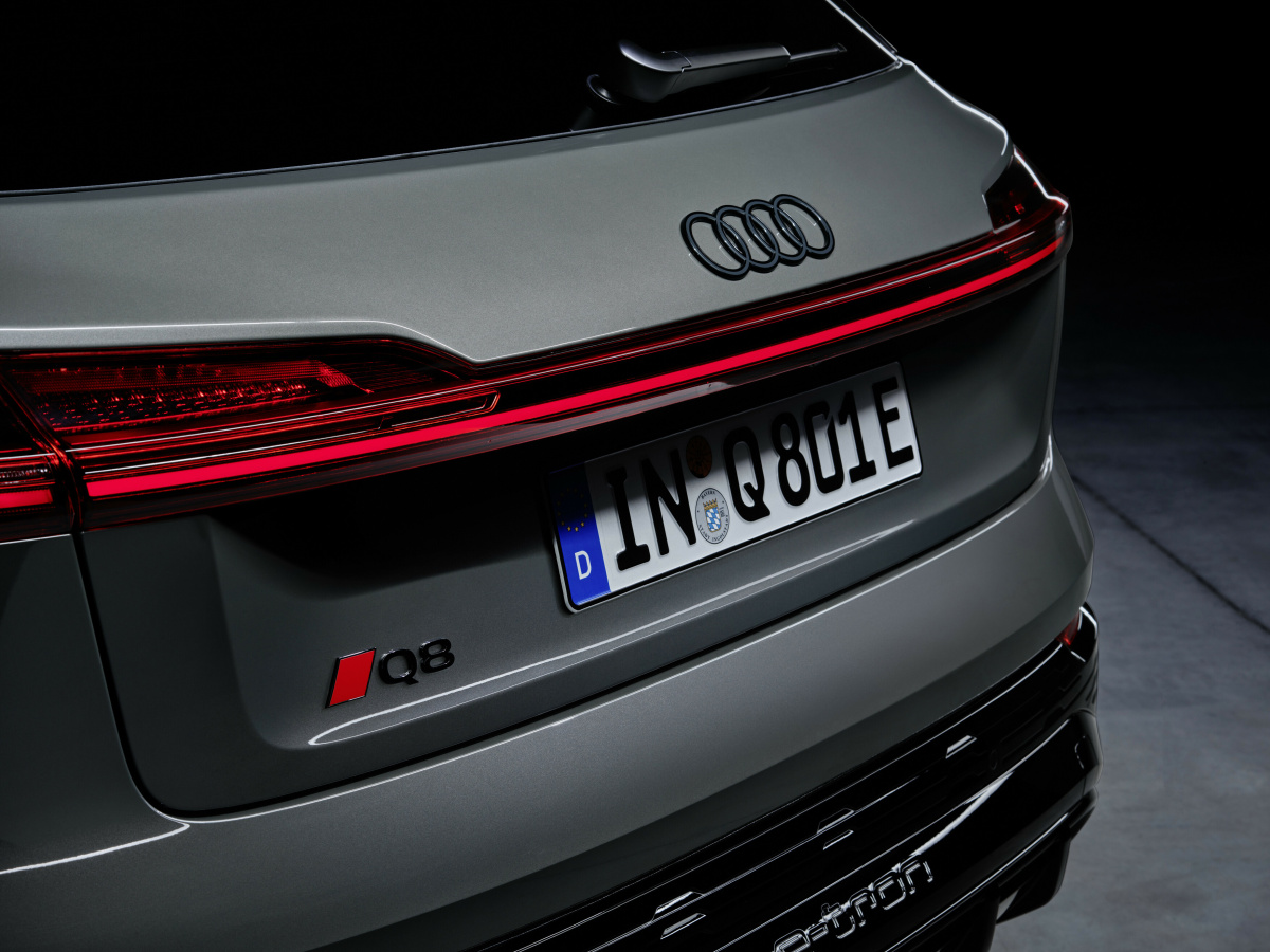 Audi Q8 55 e-tron quattro