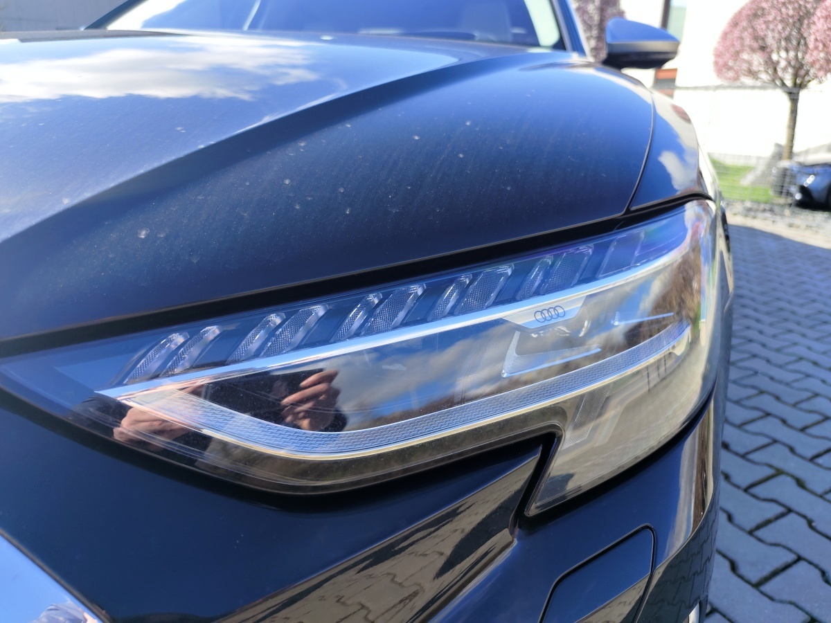 audi-s8-2023-12
