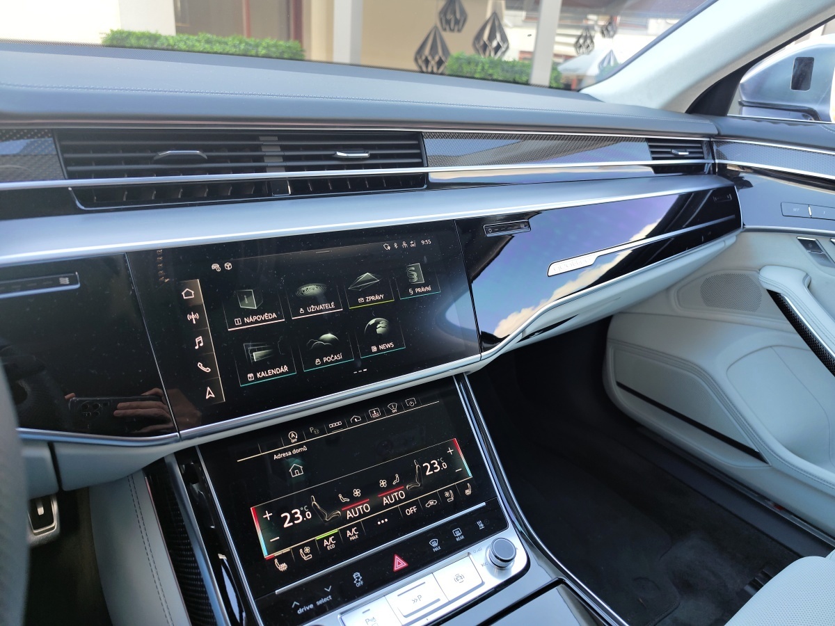 audi-s8-2023-20