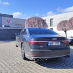 audi-s8-2023-35
