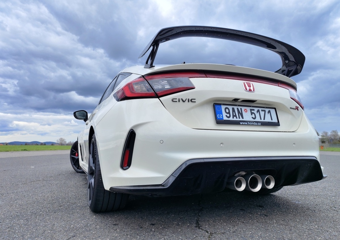honda-civic-type-r-2023-39