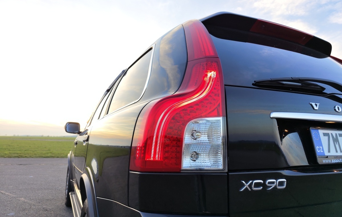 volvo-xc90-23
