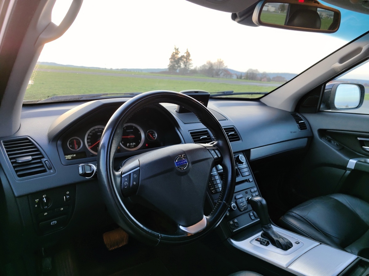 volvo-xc90-26