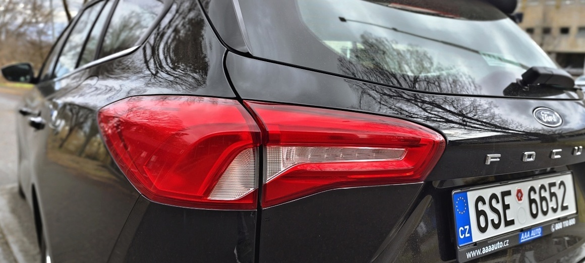 ford-focus-kombi-21