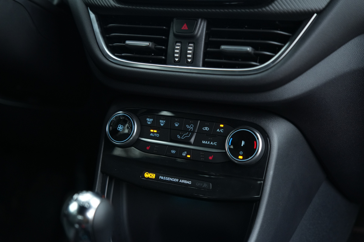 ford-puma-2023-18