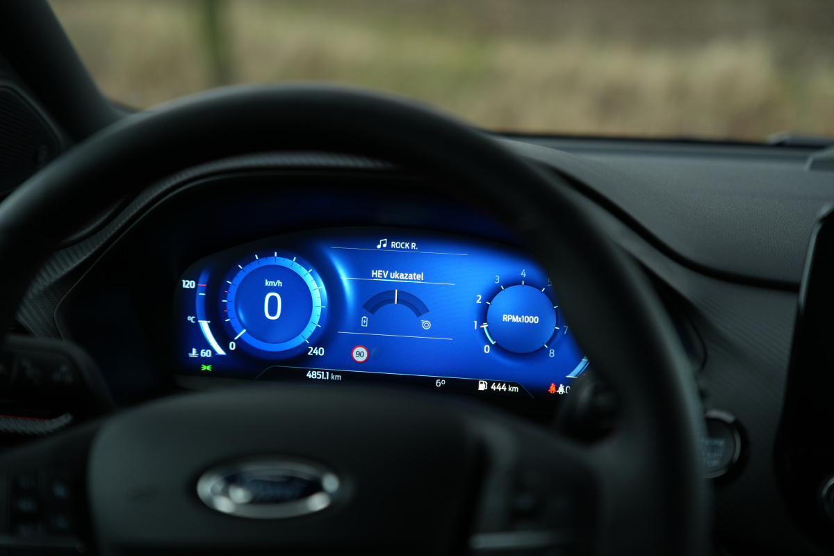 ford-puma-2023-23