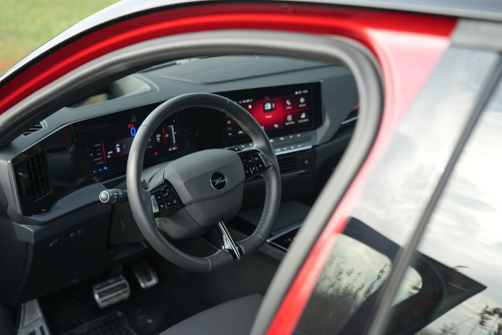 opel-astra-2023-20