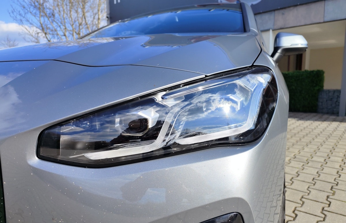 bmw-230e-xdrive-active-tourer-20