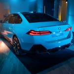 bmw-5-closed-room-004