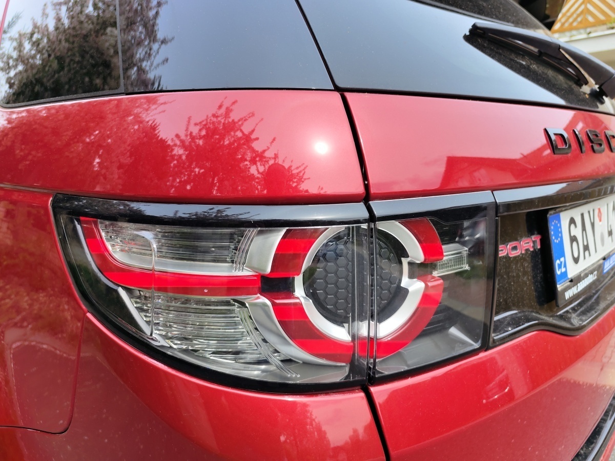 land-rover-discovery-sport-13