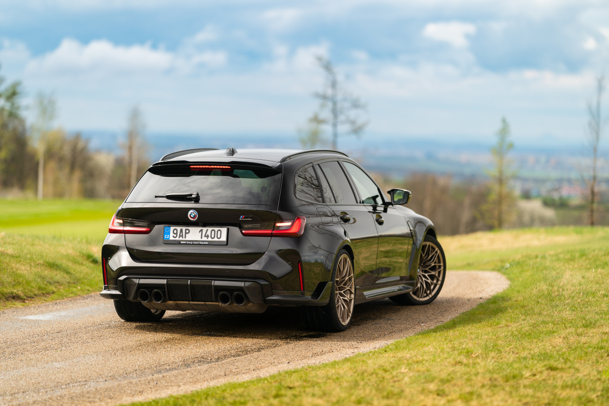 p90503918_highres_set-loklnch-snmk-bmw