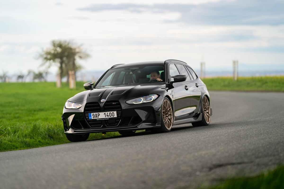 p90503936_highres_set-loklnch-snmk-bmw