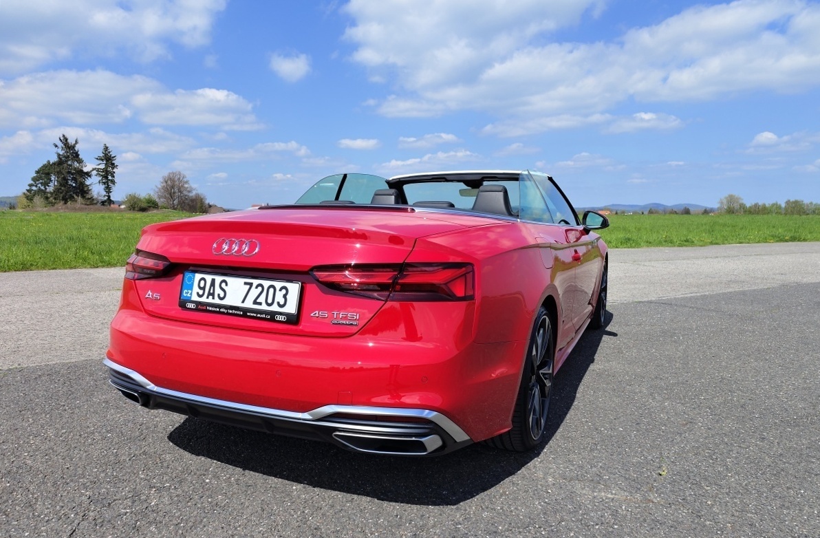 audi-a5-cabrio-2023-37