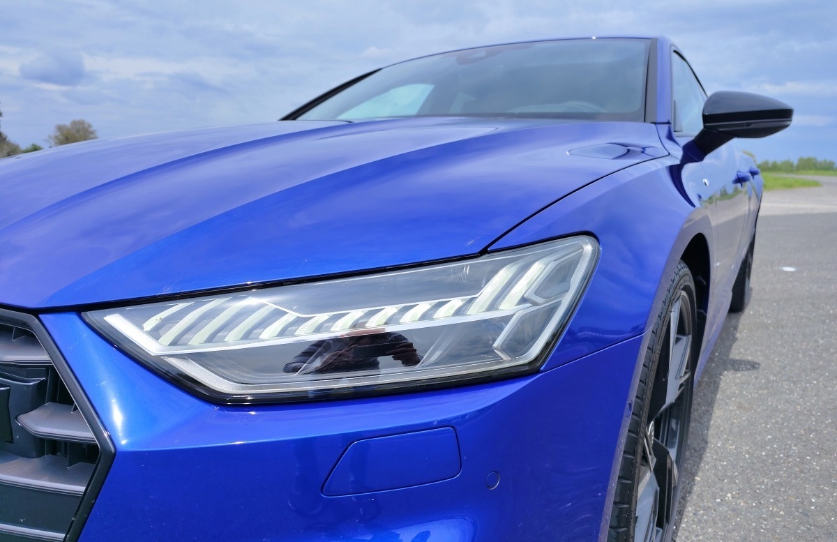 audi-a7-sportback-2023-13