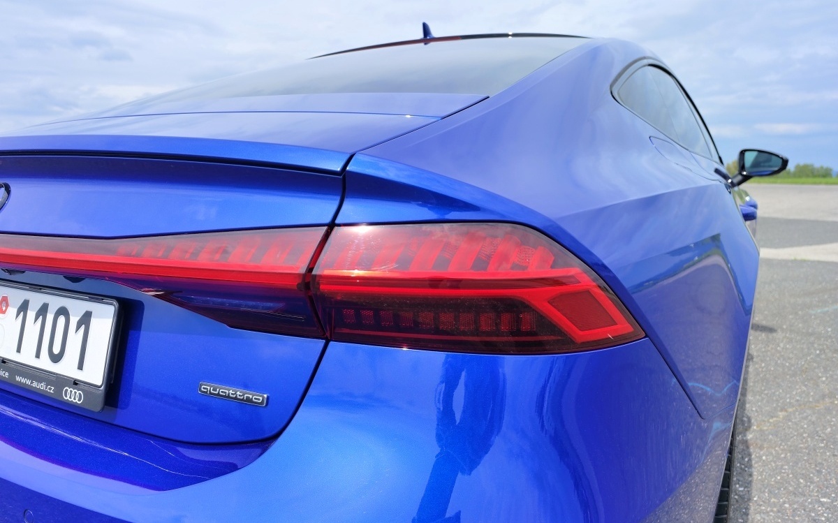 audi-a7-sportback-2023-32